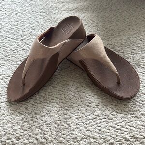Women’s‎ fit flops fitflops Gold size 6 like new